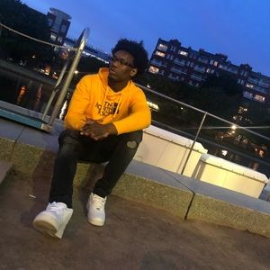 Meet your Posher, Dakoda